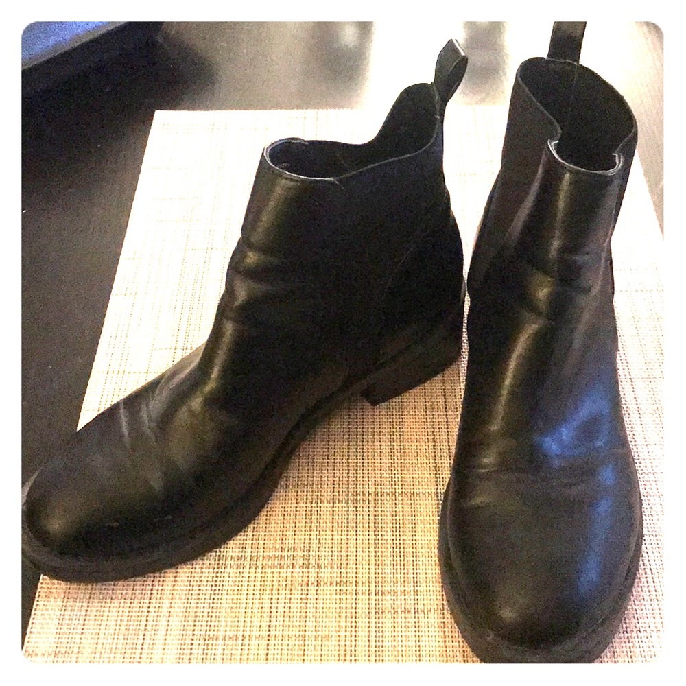 Slip on boots